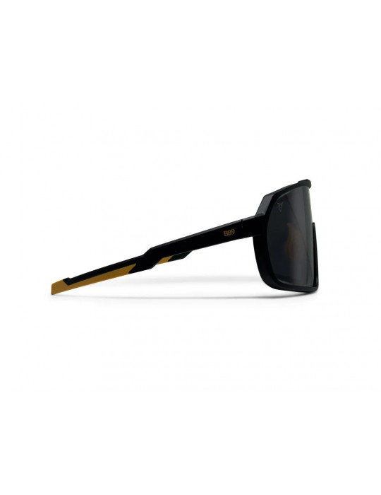 Sportbrille mit Anti-Beschlag-Linse